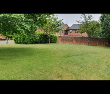 1 Bed Flat, Vanbrugh Court, RG1 - Photo 4