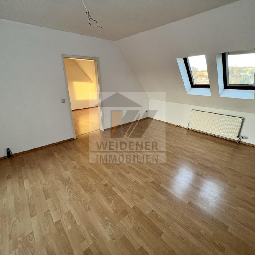 Tolle und ruhige 2 Raum Stadtwohnung in Innenstadtnähe mit Weitblick. - Photo 1