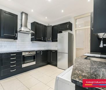2 bedroom flat to rent - Photo 2