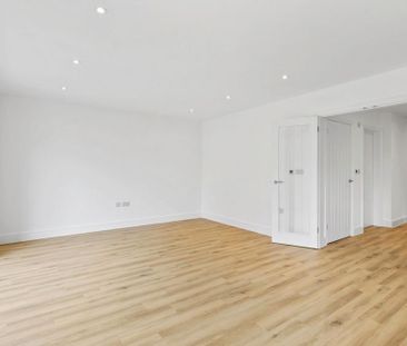 3 bedroom detached bungalow to rent - Photo 1