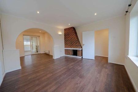 Warren Road, Banstead, SM7 - Photo 2
