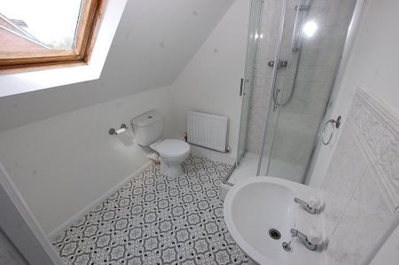 3 bedroom terraced house to rent - Photo 5