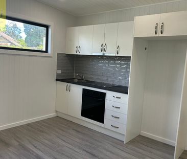 Brand new Beautiful studio available for rent, including electricit... - Photo 3