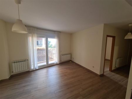 Piso de alquiler en Avenida de Los Voluntarios, 65, Casa Amarilla - Photo 3