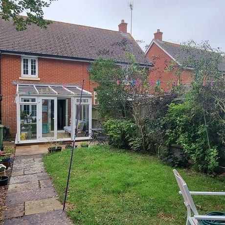 2 bedroom semi-detached house to rent - Photo 1