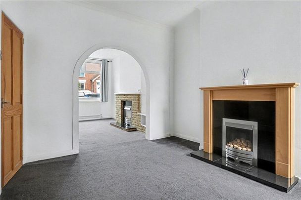 3 bedroom terraced house to rent - Photo 1