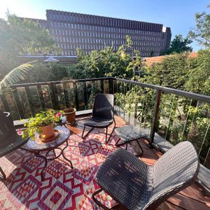 Haut de duplex 5 1/2 avec terrasse - Photo 2
