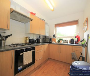 Holden Road, Woodside Park, N12 - Photo 5