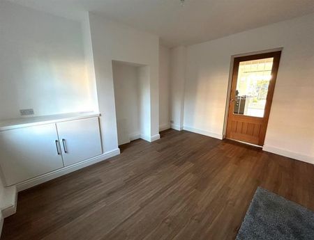 2 Bedroom Terraced To Let - Photo 2