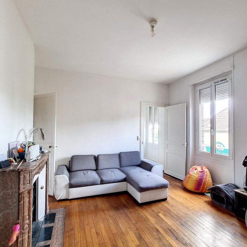 Location Appartement 2 pièces 49m² LA CHAPELLE ST LUC 10600 - Photo 1