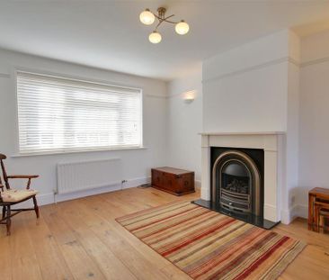 3 bedroom semi-detached house to rent - Photo 1