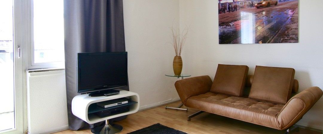 Mitten im Quartier Latäng - Schickes Apartment mit Balkon - Photo 1