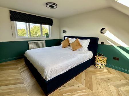 Spacious 95sqm Edwardian Maisonette with Private Garden & Loft Suite - Photo 5