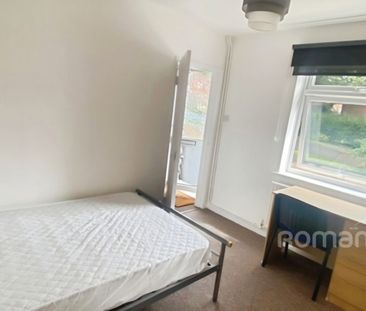 5 bedroom house to rent - Photo 2