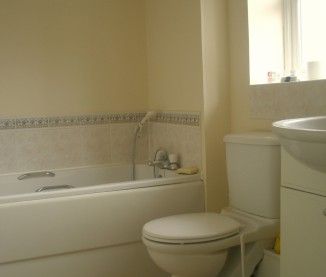 2 Bed - Hatcher Crescent - Photo 6