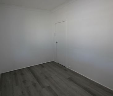 Excellent 3 Bedroom House - Photo 3