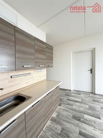 Pronájem bytu 1+1 36 m², Borová 5162, Chomutov - Photo 2