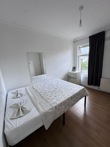 Room in a Shared House, Morley Road, E15 - Photo 3