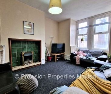 3 Bedroom Flats in Hyde Park - Photo 5