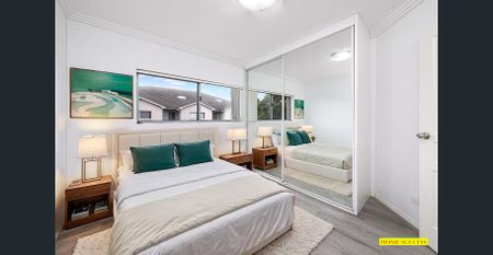 Spacious Split Level Apartment - Photo 3