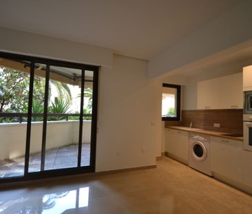 Location Appartement 3 pièces 68m² NICE 06000 - Photo 4