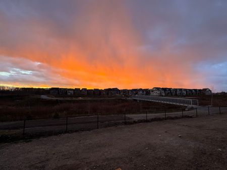 For Lease - 3210 Crystal Drive, Oakville, Ontario - Photo 2