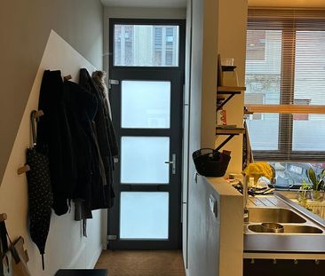 Room in vibrant neighbourhood in Ghent - Photo 3