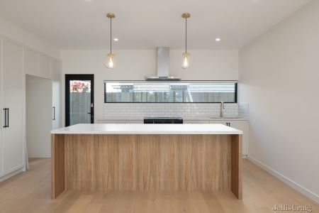 2/46 Toolangi Road, Alphington - Photo 3