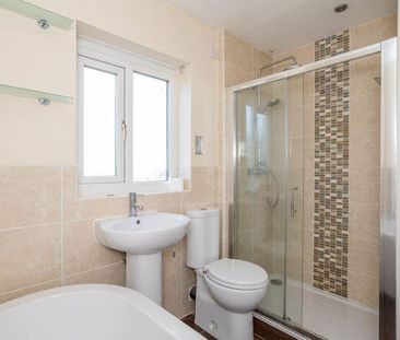 3 bedroom semi-detached house to rent - Photo 2