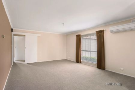 2 Bed, 1 Bath - Photo 2