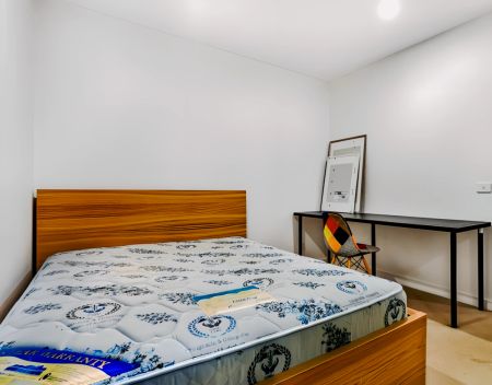 1 Bedroom*304 - Photo 3