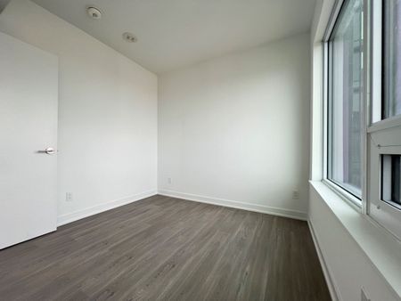 For Lease - 8 Wellesley Street Unit# 4711, Toronto, Ontario - Photo 4