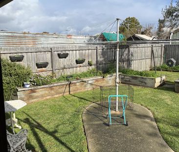 THREE BEDROOM HOME - Photo 5