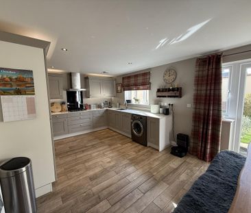 3 bedroom detached house to rent - Photo 6