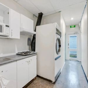 MULTIPLE BEDROOMS LOCATED IN ADELAIDE CBD!!! APPLY NOW! - Photo 3
