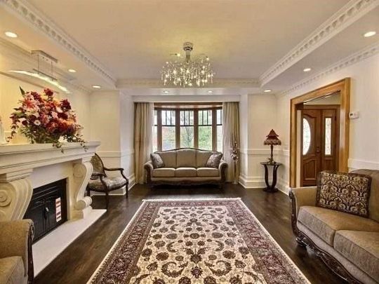 For Lease - 173 Lawrence Avenue, Toronto, Ontario - Photo 1