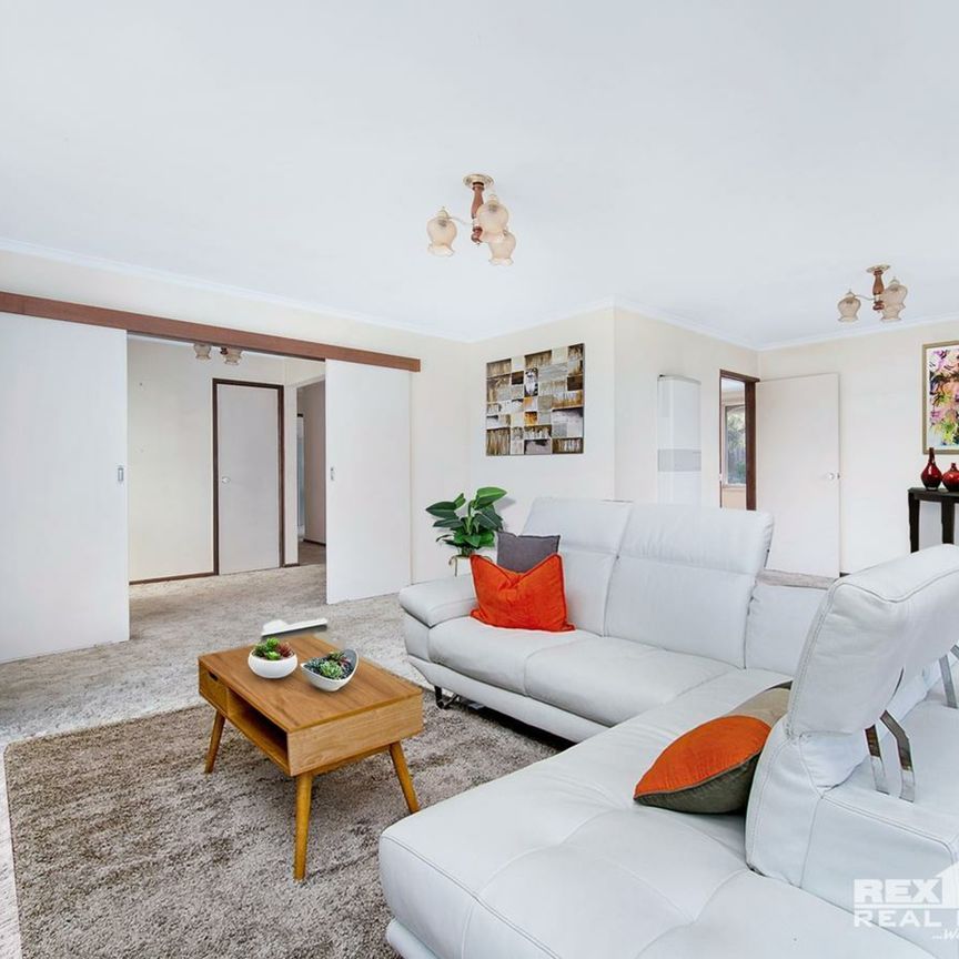 10 Tinks Road, Narre Warren VIC - Photo 1