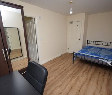 4 bedroom house to rent - Photo 1