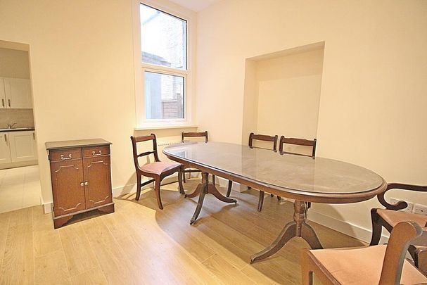 1 bedroom in a flat share to rent - Photo 1