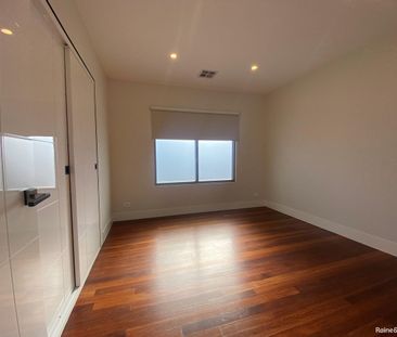 15 Olivine Road, Keilor East, VIC 3033 - Photo 4