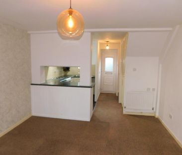 2 bedroom terraced house to rent - Photo 6