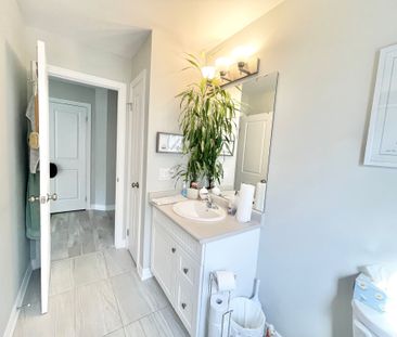 For Lease - 30 BOUNTY Avenue Unit# Main Floor w Partial Bsmt, Thoro... - Photo 3