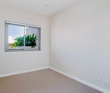 2 bedroom furnished - Photo 2