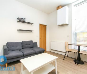 3 bed Apartment for Rent - Photo 1