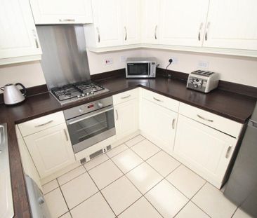 4 bedroom townhouse to rent - Photo 1