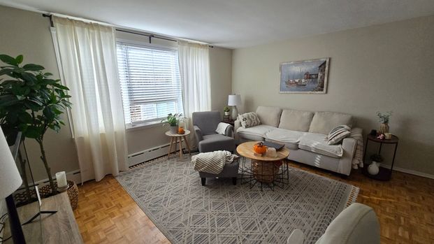 31 Cumberland St - Unit 5, Barrie, ON, L4N 2P3 - Photo 1
