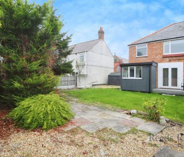 3 bedroom semi-detached house to rent - Photo 6