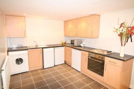 1 bedroom flat to rent - Photo 4