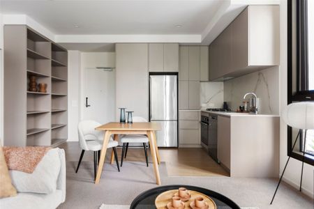 E210/8 Caulfield Boulevard, Caulfield North VIC 3161 - Apartment For Rent | Domain - Photo 2