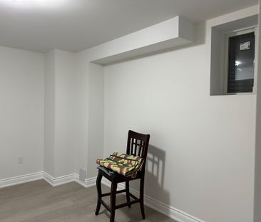 For Lease - 27 Roulette Crescent Unit# Basement, Brampton, Ontario - Photo 2